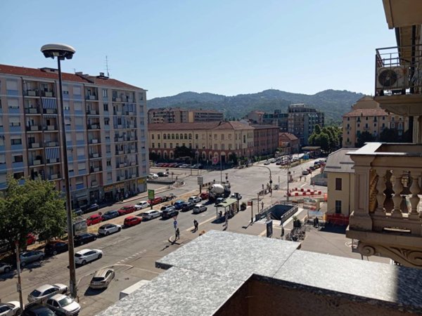 appartamento in vendita a Torino in zona Lingotto