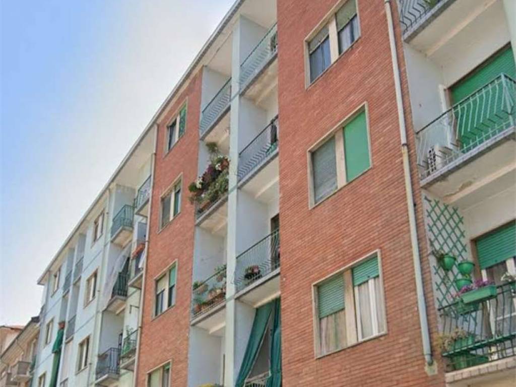appartamento in vendita a Torino in zona Lingotto