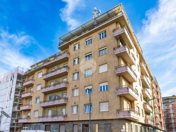 appartamento in vendita a Torino in zona Borgata Vittoria