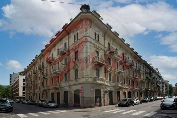 appartamento in vendita a Torino in zona San Salvario