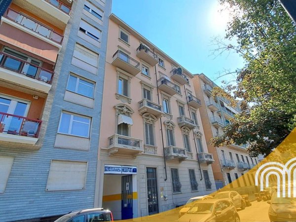 appartamento in vendita a Torino in zona Cit Turin