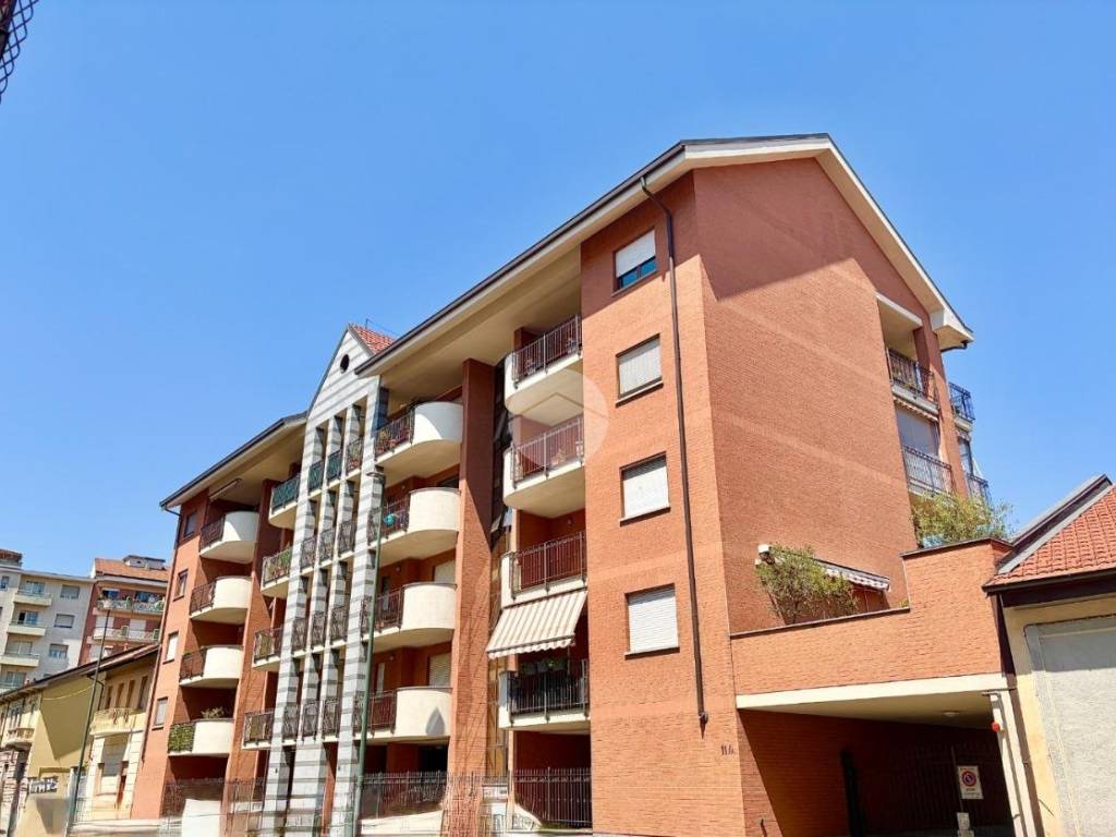 appartamento in vendita a Torino in zona Falchera