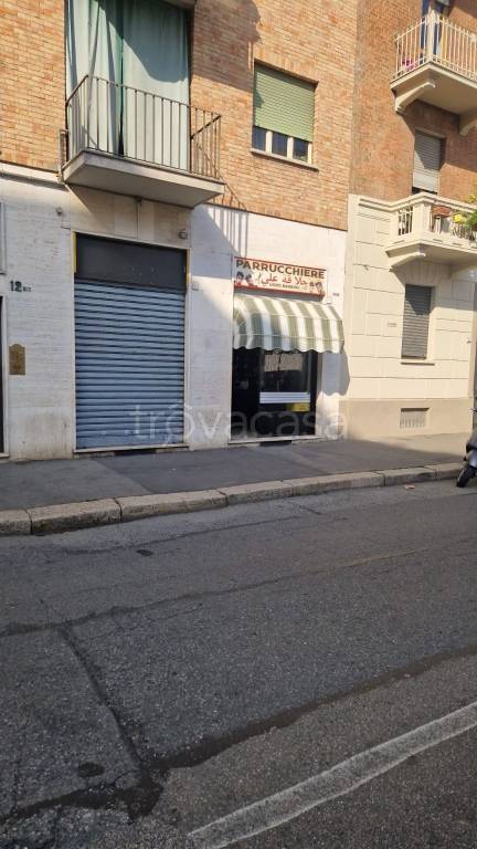 negozio in vendita a Torino in zona Barriera di Milano