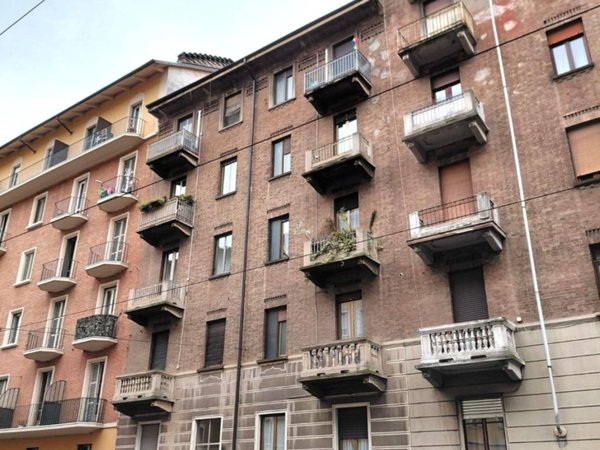 appartamento in vendita a Torino in zona Aurora