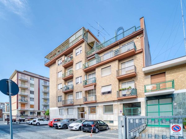 appartamento in vendita a Torino in zona Parella