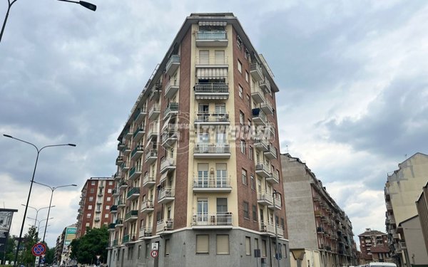 appartamento in vendita a Torino in zona Madonna di Campagna