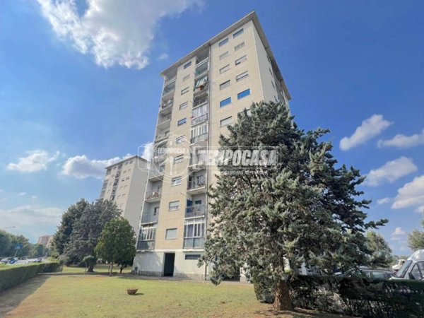 appartamento in vendita a Torino in zona Falchera