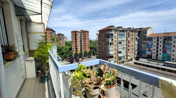 appartamento in vendita a Torino in zona Borgata Vittoria