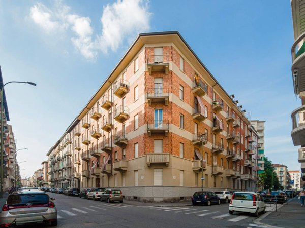 appartamento in vendita a Torino in zona Cenisia