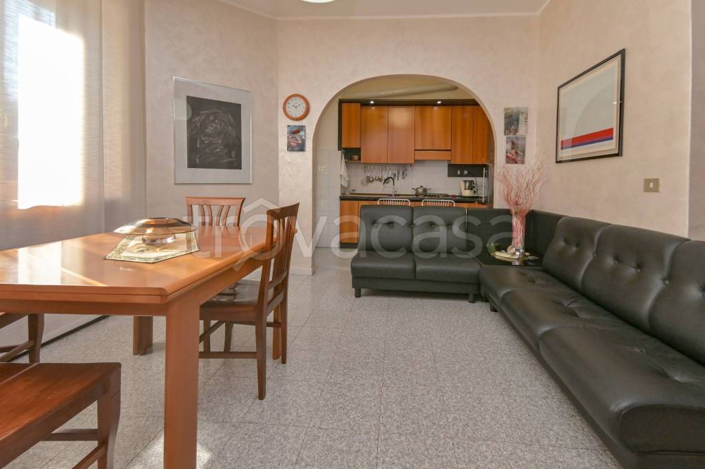 appartamento in vendita a Torino in zona Vallette