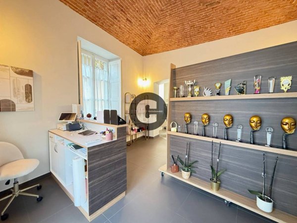 casale in vendita a Torino in zona Madonna del Pilone