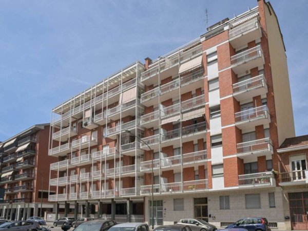 appartamento in vendita a Torino in zona Mirafiori Nord