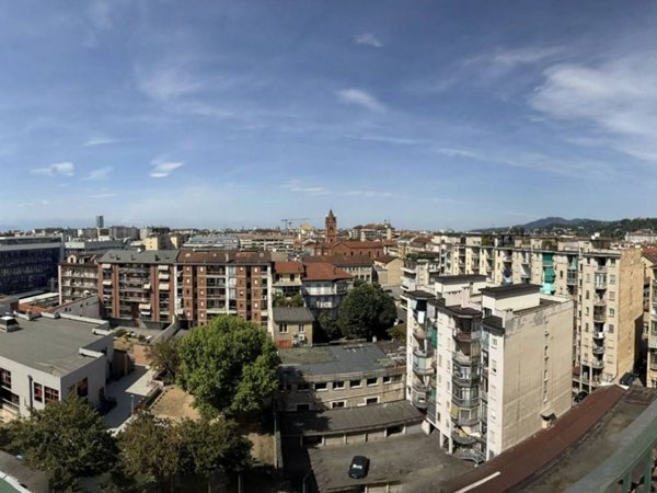 appartamento in vendita a Torino in zona San Salvario