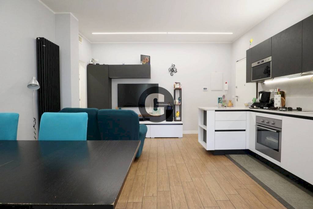 appartamento in vendita a Torino in zona Rosa