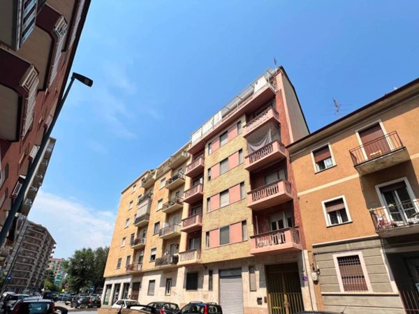 appartamento in vendita a Torino in zona Borgata Vittoria