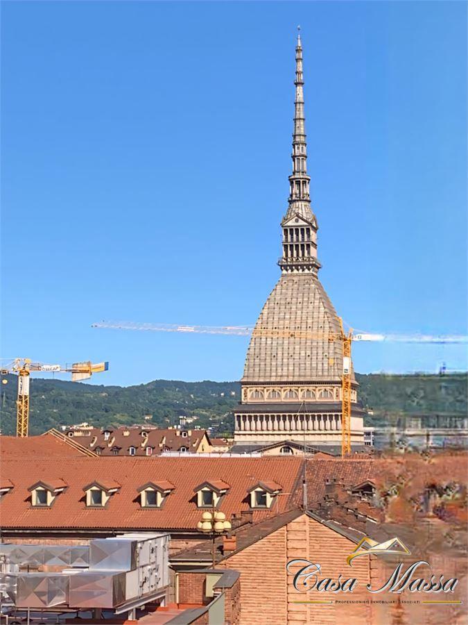 appartamento in vendita a Torino in zona Centro Storico