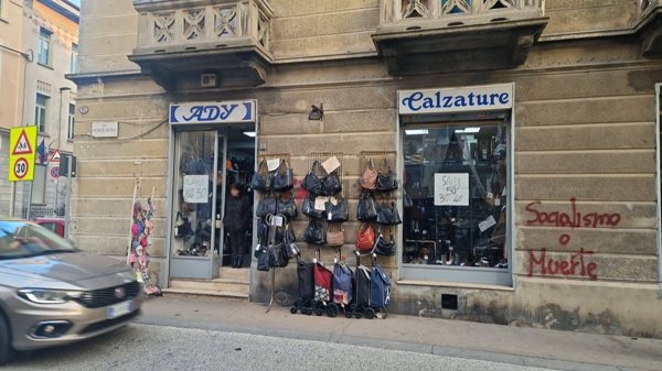 casa indipendente in vendita a Torino in zona Barriera di Milano