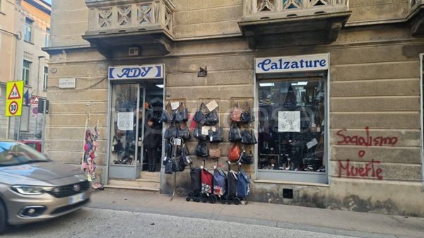 negozio in vendita a Torino in zona Barriera di Milano