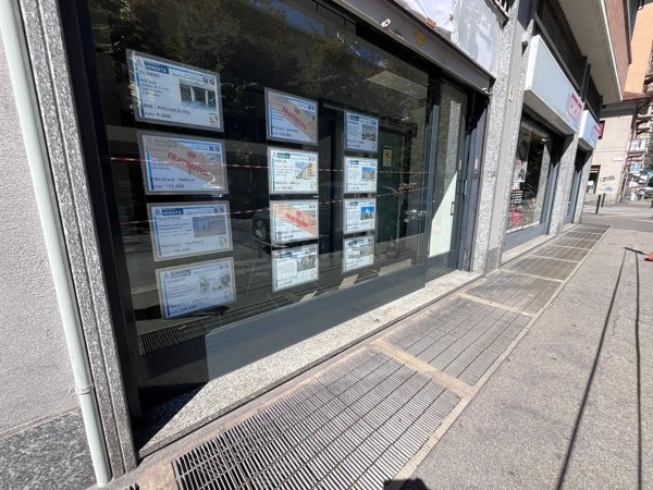 ufficio in vendita a Torino in zona Cenisia