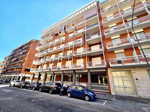 appartamento in vendita a Torino in zona Mirafiori Nord