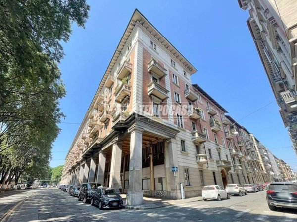 negozio in vendita a Torino in zona Crocetta