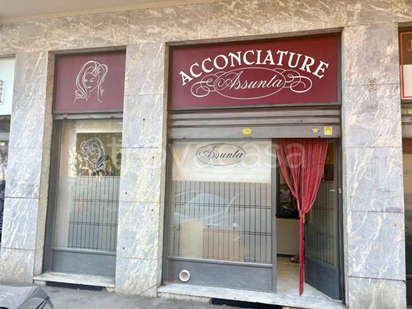 negozio in vendita a Torino in zona Santa Rita