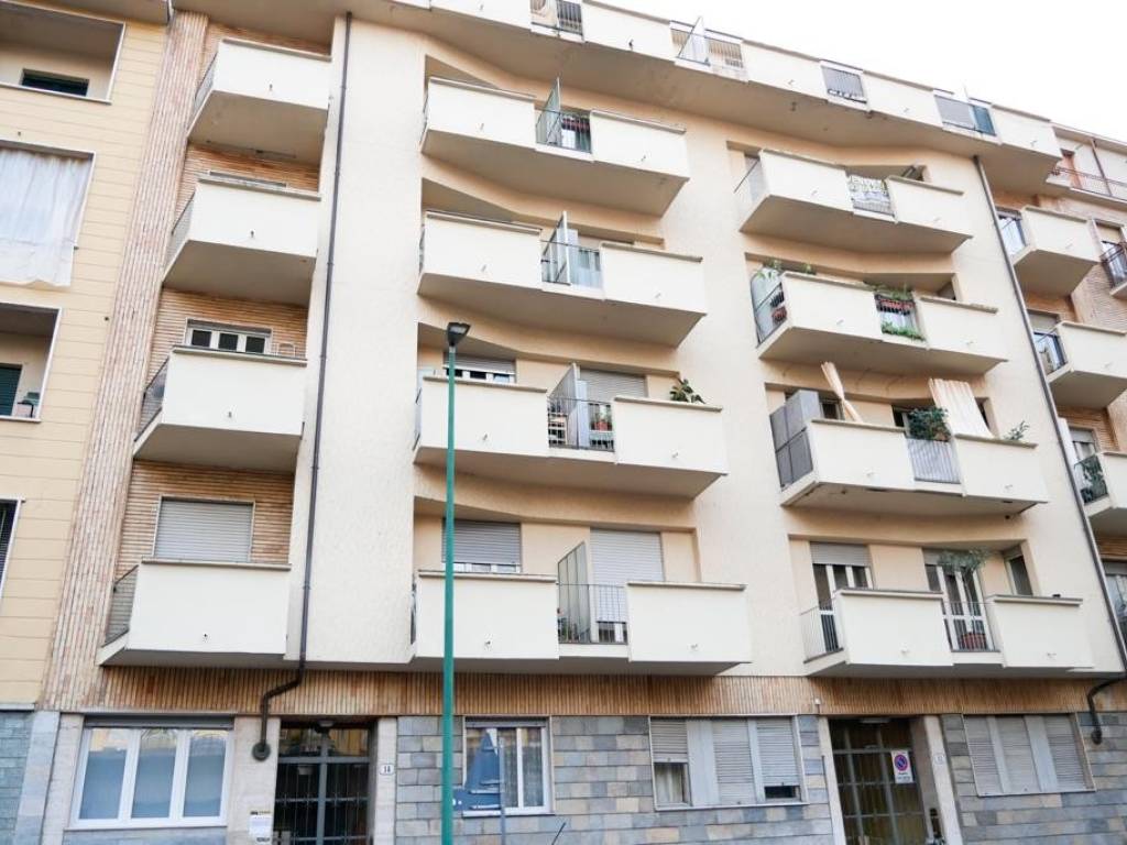 appartamento in vendita a Torino in zona Millefonti
