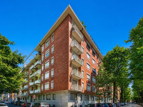 appartamento in vendita a Torino in zona Parella