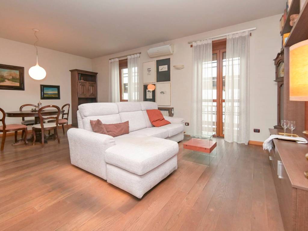 appartamento in vendita a Torino in zona Borgo San Paolo