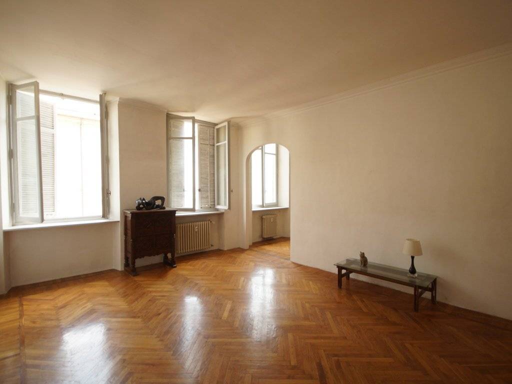 appartamento in vendita a Torino in zona Centro Storico