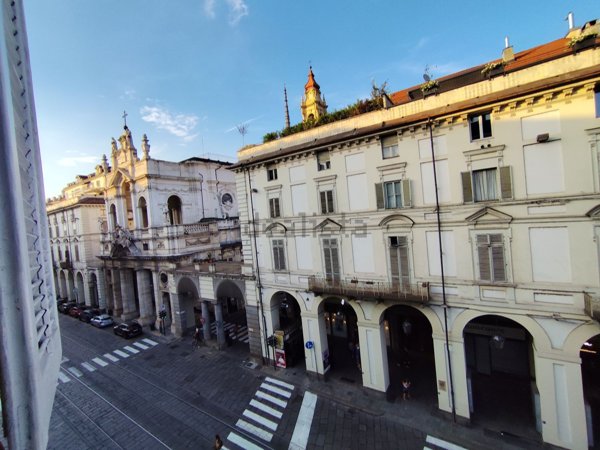 appartamento in vendita a Torino in zona Centro Storico