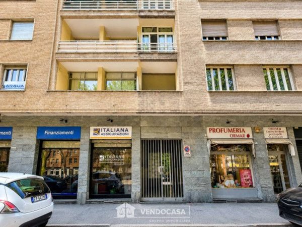negozio in vendita a Torino in zona Crocetta