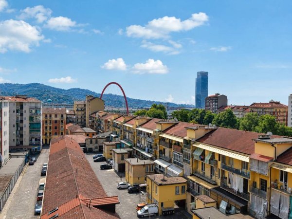 appartamento in vendita a Torino in zona Lingotto