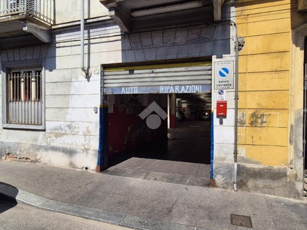 locale commerciale in vendita a Torino in zona Barriera di Milano