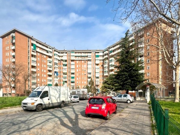 appartamento in vendita a Torino in zona Mirafiori Nord