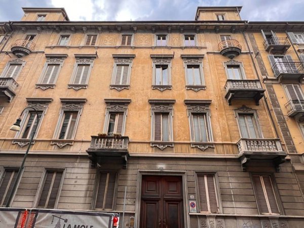 appartamento in vendita a Torino in zona Crocetta