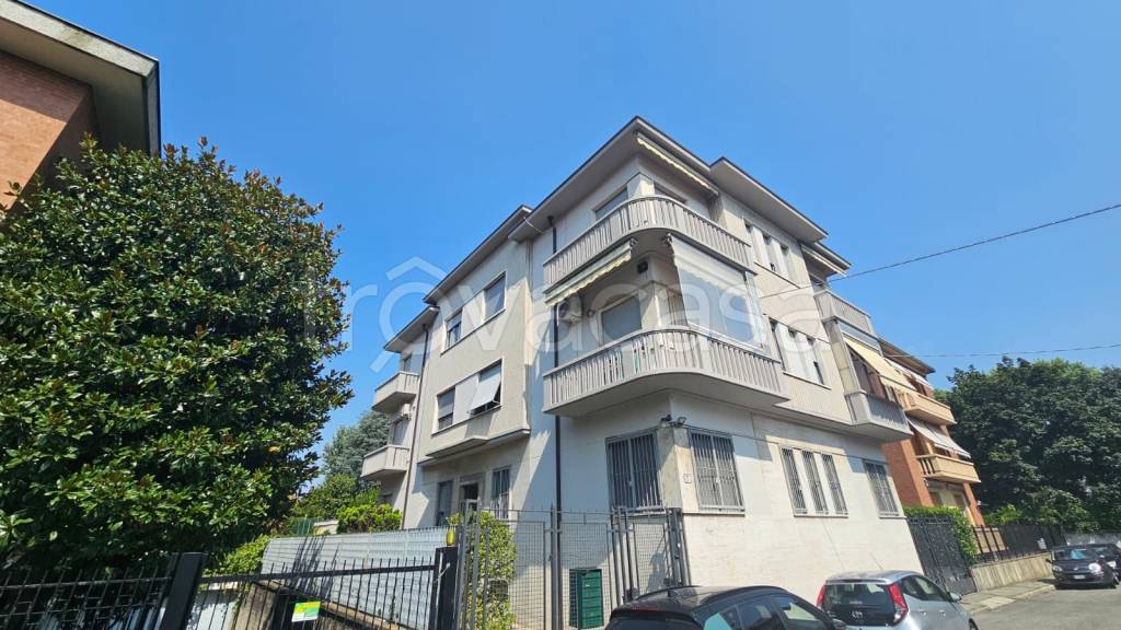 appartamento in vendita a Torino in zona Parella