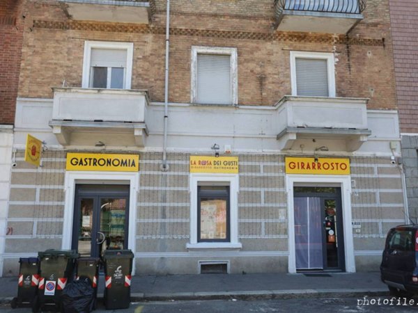 negozio in vendita a Torino in zona Pozzo Strada