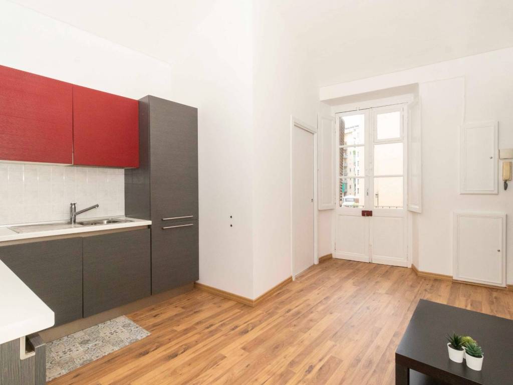 appartamento in vendita a Torino in zona Cit Turin