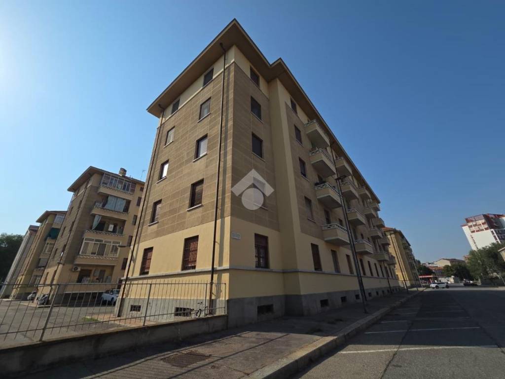 appartamento in vendita a Torino in zona Mirafiori Nord