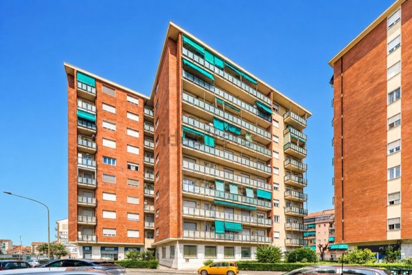 appartamento in vendita a Torino in zona Lucento