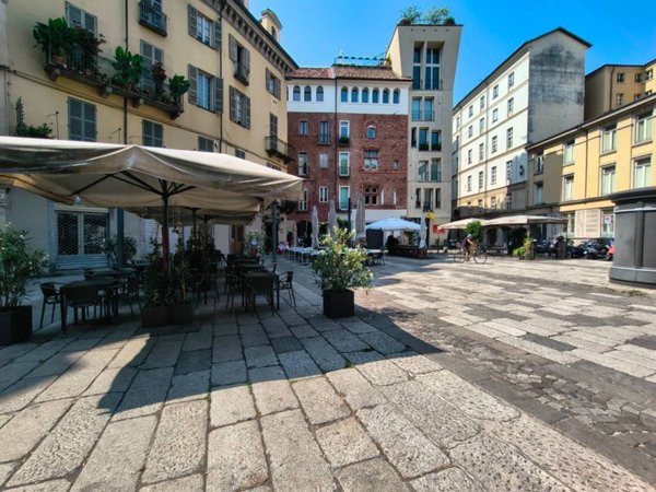 negozio in vendita a Torino in zona Aeronautica