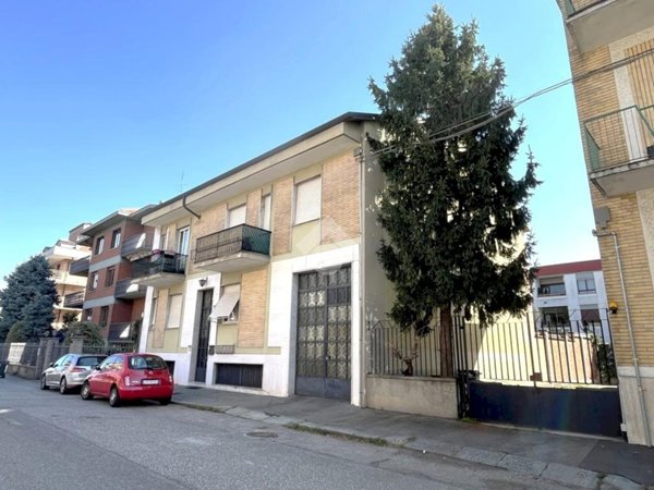 appartamento in vendita a Torino in zona Parella