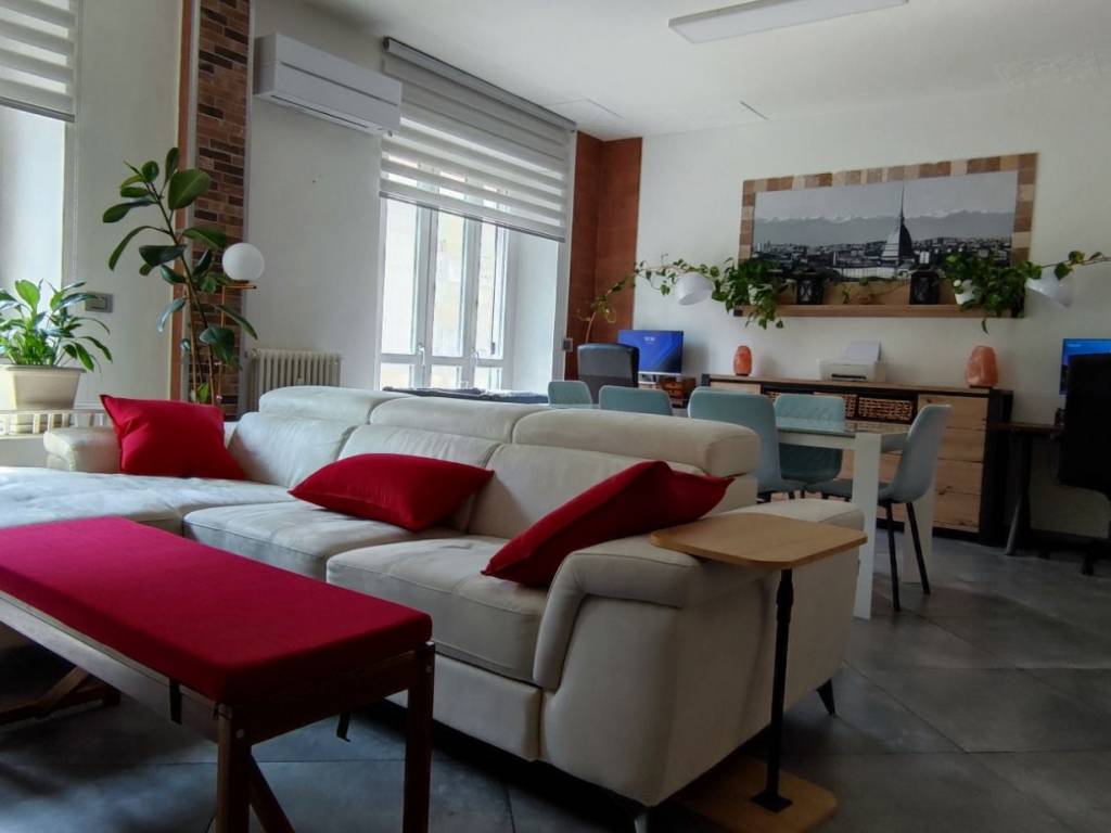 appartamento in vendita a Torino in zona Borgata Vittoria