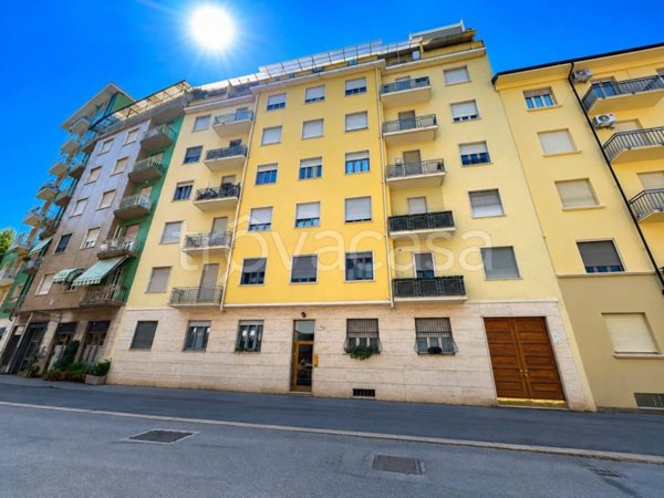 appartamento in vendita a Torino in zona Cit Turin