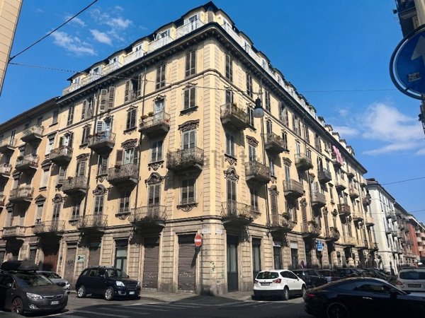 appartamento in vendita a Torino in zona Crocetta