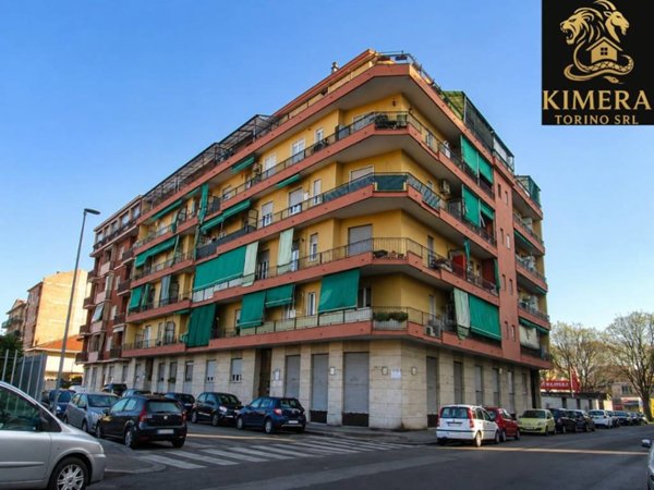 appartamento in vendita a Torino in zona Lucento