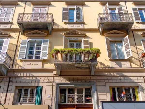 appartamento in vendita a Torino in zona Crocetta