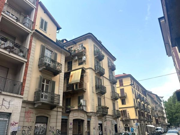 appartamento in vendita a Torino in zona Vanchiglietta