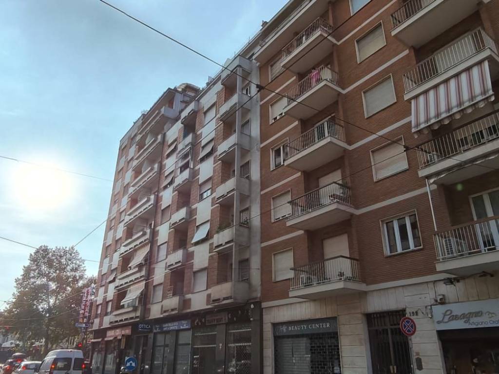 appartamento in vendita a Torino in zona Cenisia